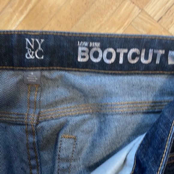 NY&C low rise bootcut jeans EUC 4P - Picture 2 of 8